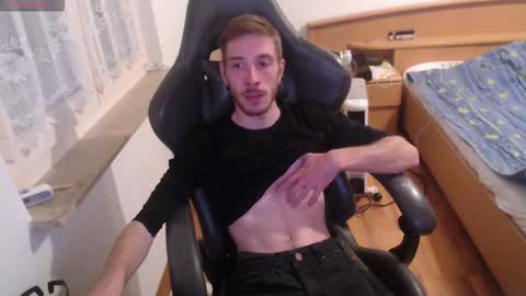 Snapshot of zuzmosfokafasz chatting on 22, 11, 2025 Zuzmoe online show from 22, 11, 2025