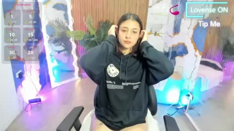 Snapshot of zyra_tay chatting on 31, 5, 2026 zyra_tay online show from 31, 5, 2026