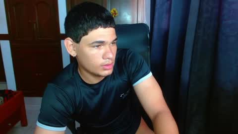 Snapshot of zyrosxk chatting on 4, 5, 2026 antonio felipe online show from 4, 5, 2026