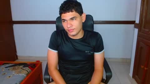 Snapshot of zyrosxk chatting on 18, 5, 2026 antonio felipe online show from 18, 5, 2026