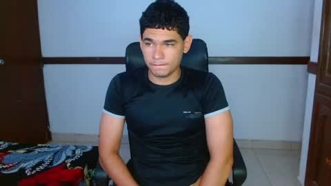 Snapshot of zyrosxk chatting on 24, 5, 2026 antonio felipe online show from 24, 5, 2026