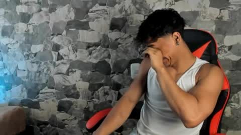 zyzz_1812 online show from 25, 4, 2026