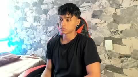 Snapshot of zyzz_1812 chatting on 2, 6, 2026 zyzz_1812 online show from 2, 6, 2026