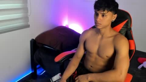 Snapshot of zyzz_1812 chatting on 6, 6, 2026 zyzz_1812 online show from 6, 6, 2026