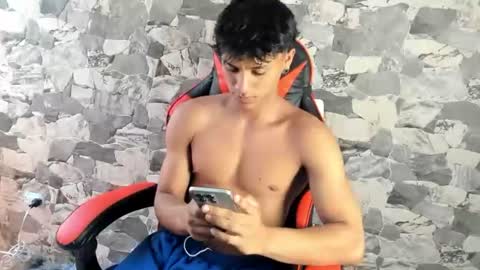 Snapshot of zyzz_1812 chatting on 16, 6, 2026 zyzz_1812 online show from 16, 6, 2026
