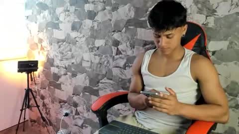 Snapshot of zyzz_1812 chatting on 26, 6, 2026 zyzz_1812 online show from 26, 6, 2026