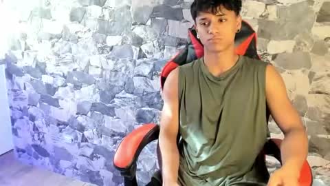 Snapshot of zyzz_1812 chatting on 18, 7, 2026 zyzz_1812 online show from 18, 7, 2026