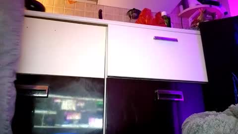 zzarraaa online show from 31, 10, 2025