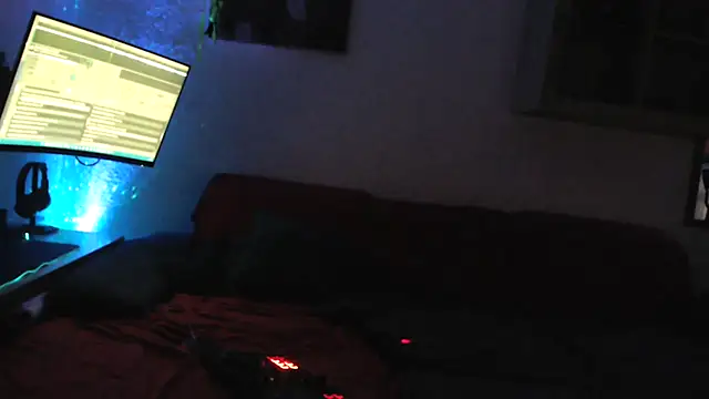 Snapshot of davidgntxxxxx chatting on 21, 11, 2025 davidgntxxxxx online show from 21, 11, 2025