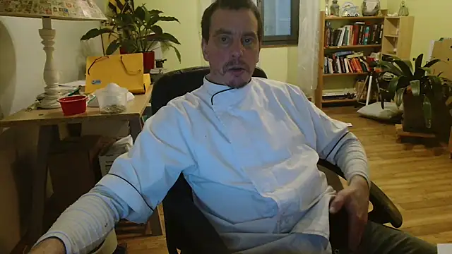 Snapshot of cloupefun chatting on 10, 1, 2025 cloupefun online show from 10, 1, 2025