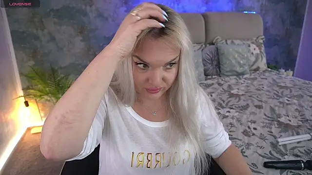 MissyMartinez online show from 24, 4, 2026