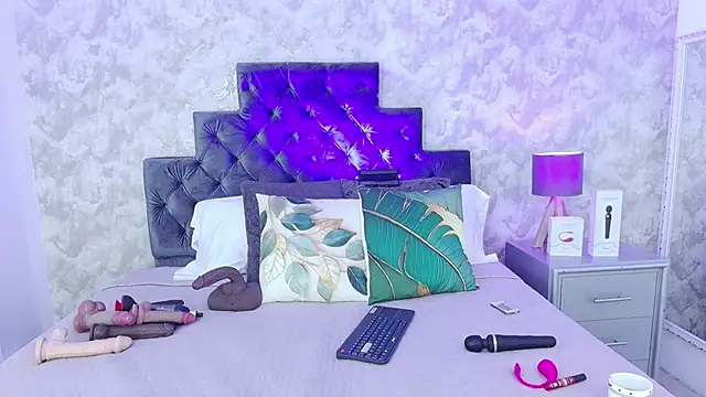 elizabeth coleman online show from 20, 4, 2026