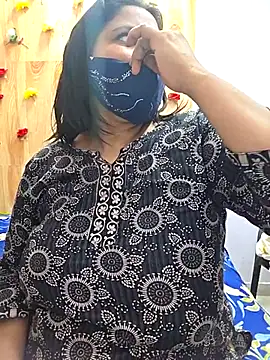 MOM-SUN-COUPLE online show from 13, 9, 2025