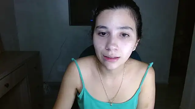 mia  lopez  online show from 22, 7, 2026