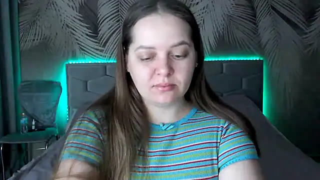 uliastar online show from 13, 2, 2025