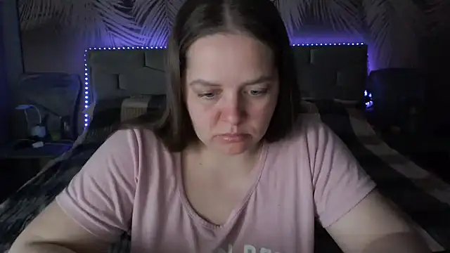 uliastar online show from 26, 4, 2026