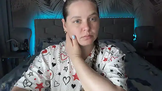 uliastar online show from 7, 7, 2026