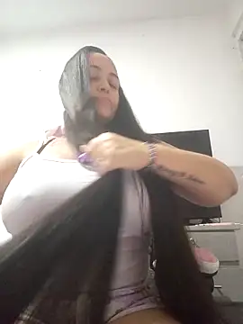 Snapshot of dayan_and_jonny chatting on 12, 4, 2026 dayan and jonny online show from 12, 4, 2026