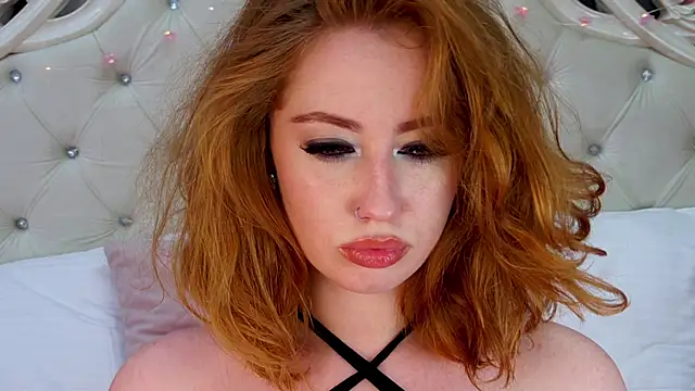 Snapshot of TinaBrook chatting on 3, 2, 2025 TinaBrook online show from 3, 2, 2025