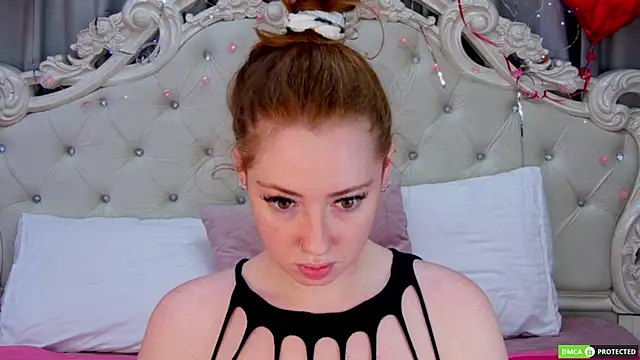 Snapshot of TinaBrook chatting on 17, 2, 2025 TinaBrook online show from 17, 2, 2025