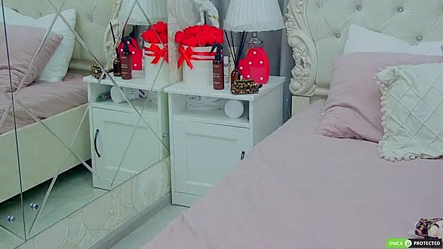 Snapshot of TinaBrook chatting on 13, 10, 2025 TinaBrook online show from 13, 10, 2025