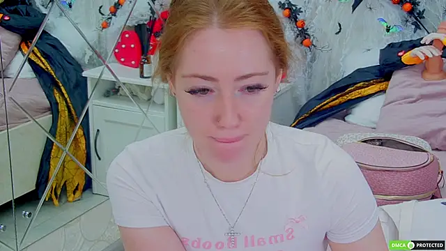 Snapshot of TinaBrook chatting on 29, 10, 2025 TinaBrook online show from 29, 10, 2025