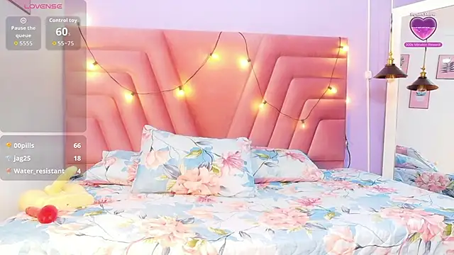 kinkylittlegirll online show from 26, 2, 2026