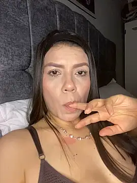 martina contreras online show from 9, 5, 2026