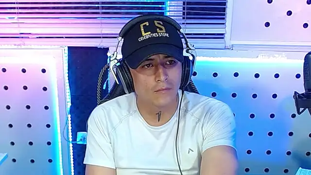 Darko0717 online show from 24, 10, 2025