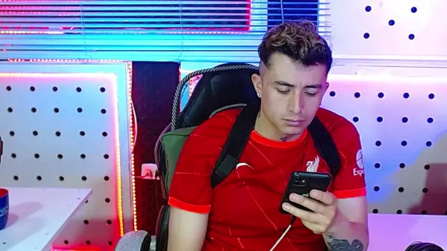 Darko0717 online show from 6, 11, 2025