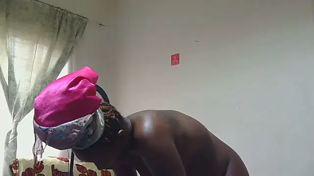 sluttylaura21 online show from 20, 4, 2026