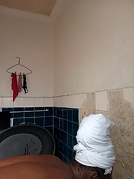 sluttylaura21 online show from 23, 4, 2026