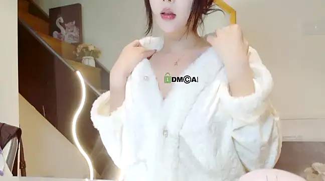 Snapshot of Serena-AU chatting on 5, 3, 2025 Serena-AU online show from 5, 3, 2025