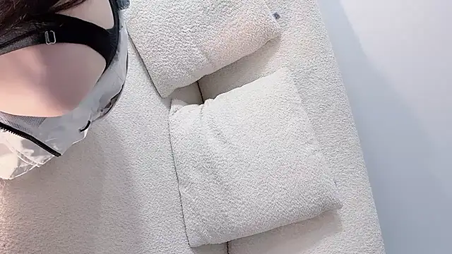 Snapshot of Serena-AU chatting on 28, 10, 2025 Serena-AU online show from 28, 10, 2025