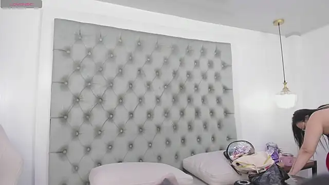 anette cooper online show from 27, 4, 2026