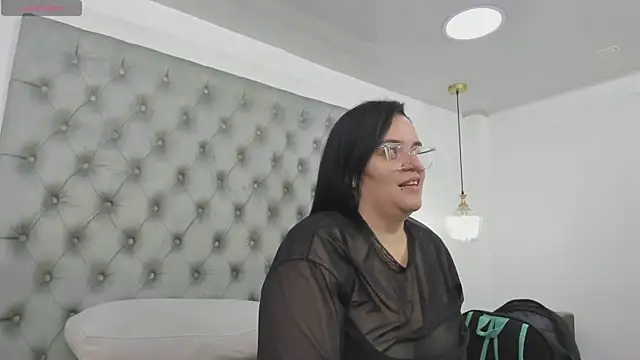 Snapshot of anette_cooper chatting on 4, 5, 2026 anette cooper online show from 4, 5, 2026