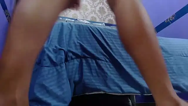 Abril Beltran  online show from 15, 12, 2025