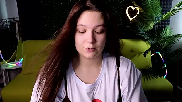 DjennaPalme online show from 22, 1, 2025