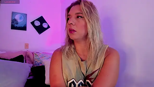 Gaia Stone online show from 5, 12, 2025