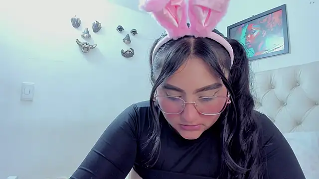 Snapshot of NayaWayne chatting on 13, 12, 2024 NayaWayne online show from 13, 12, 2024