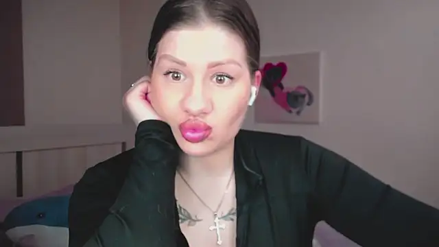 JuicyHelenX online show from 6, 3, 2026