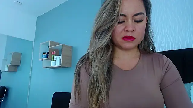 TaylorEvanss online show from 24, 2, 2025