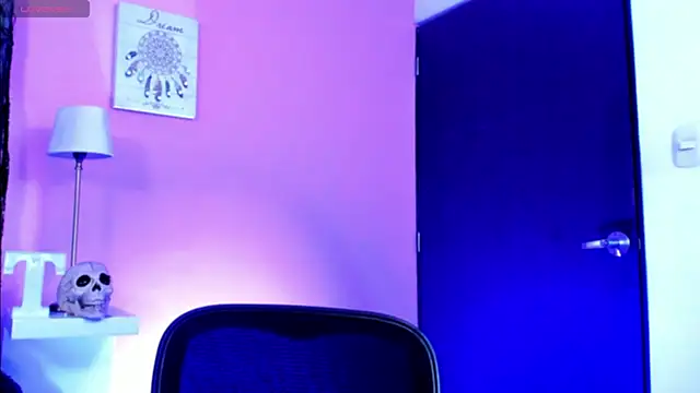 TaylorEvanss online show from 18, 10, 2025