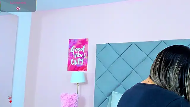 TaylorEvanss online show from 19, 11, 2025