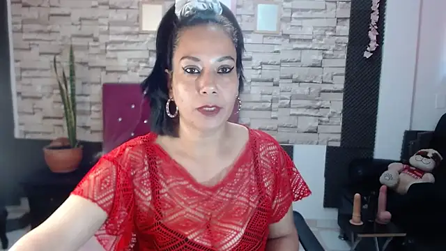 Snapshot of MarianaNight02 chatting on 12, 12, 2024 MarianaNight02 online show from 12, 12, 2024