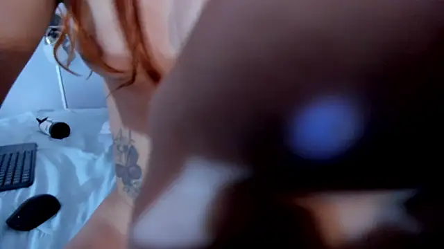 Estrella Duran online show from 19, 4, 2026