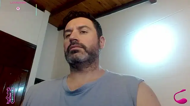 Snapshot of rodrher81 chatting on 22, 5, 2026 rodrher81 online show from 22, 5, 2026