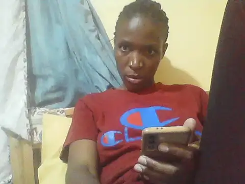 Smillie prety online show from 14, 4, 2026