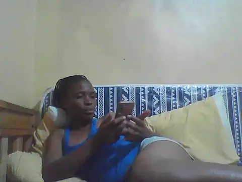 Smillie prety online show from 22, 4, 2026