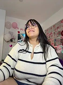 tati reyess online show from 15, 2, 2026